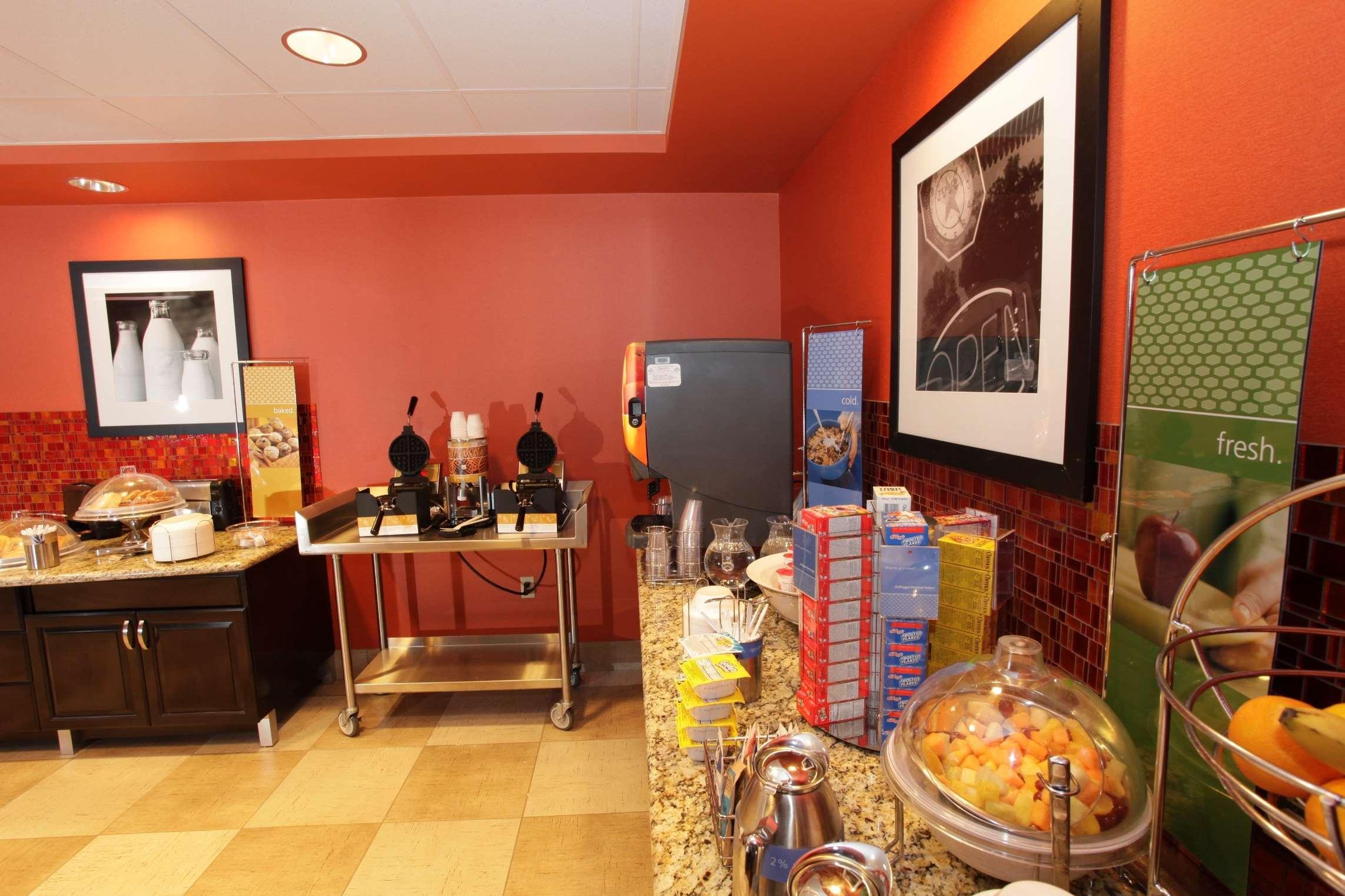 Hampton Inn & Suites Phoenix Chandler Fashion Center Ресторант снимка