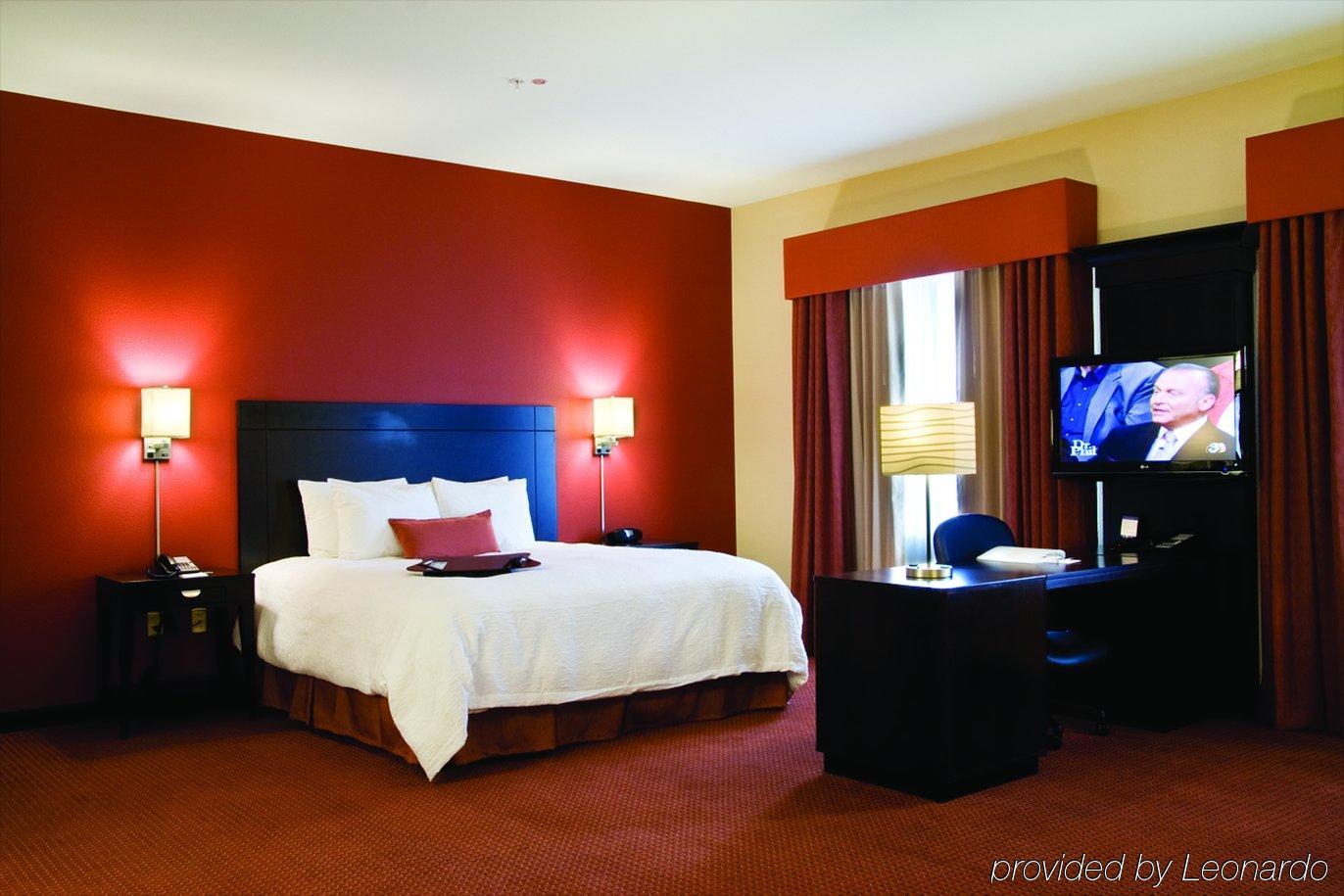 Hampton Inn & Suites Phoenix Chandler Fashion Center Стая снимка