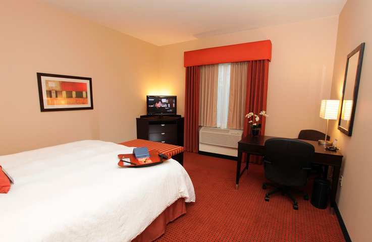 Hampton Inn & Suites Phoenix Chandler Fashion Center Стая снимка