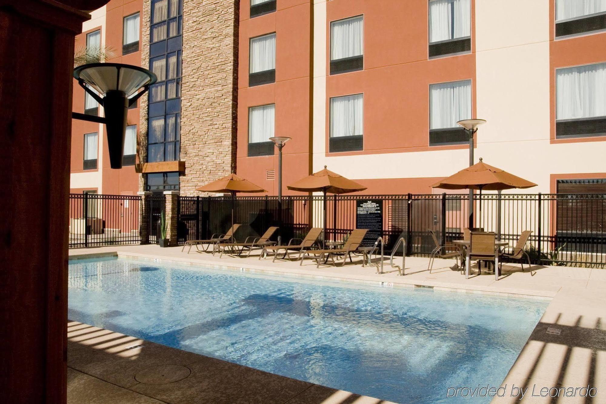 Hampton Inn & Suites Phoenix Chandler Fashion Center Екстериор снимка